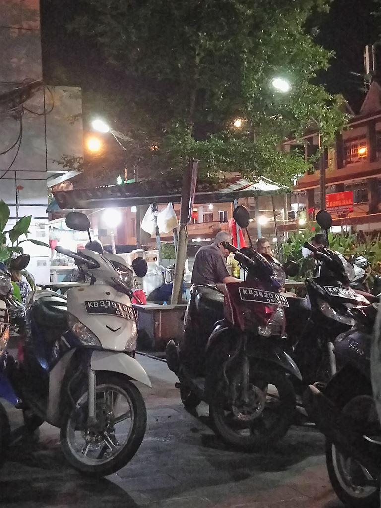 nightstalls