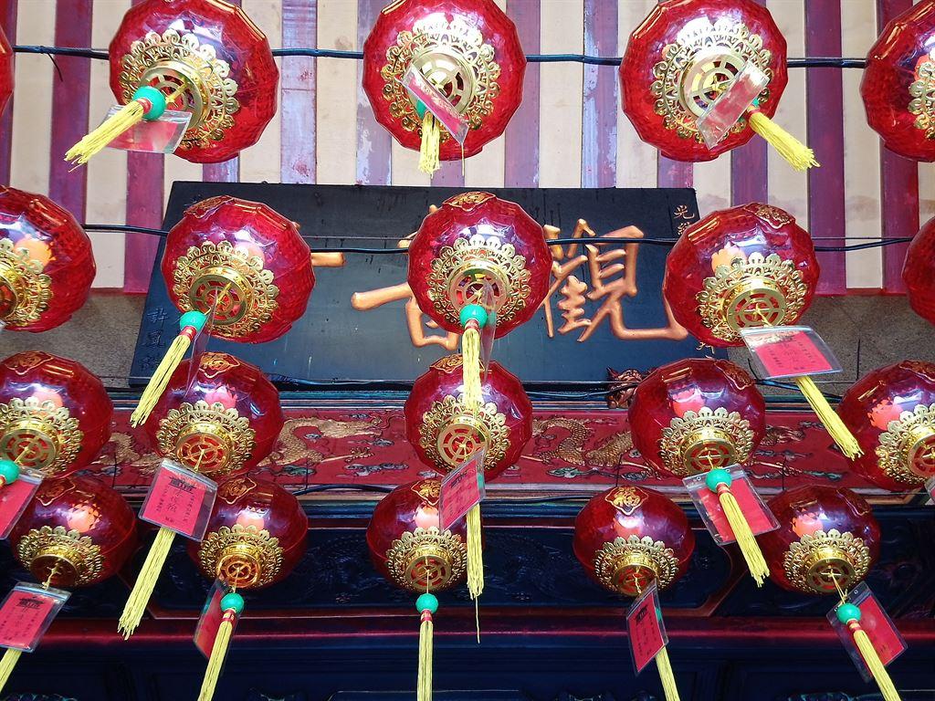 lanterns