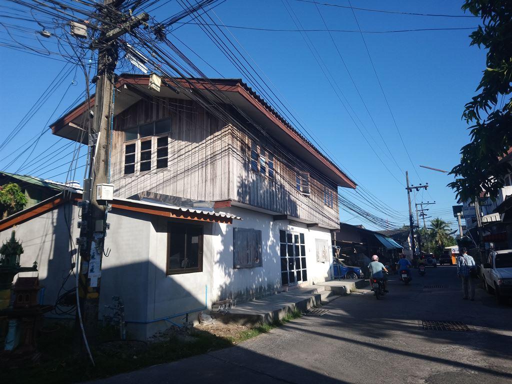 woodenhouse1
