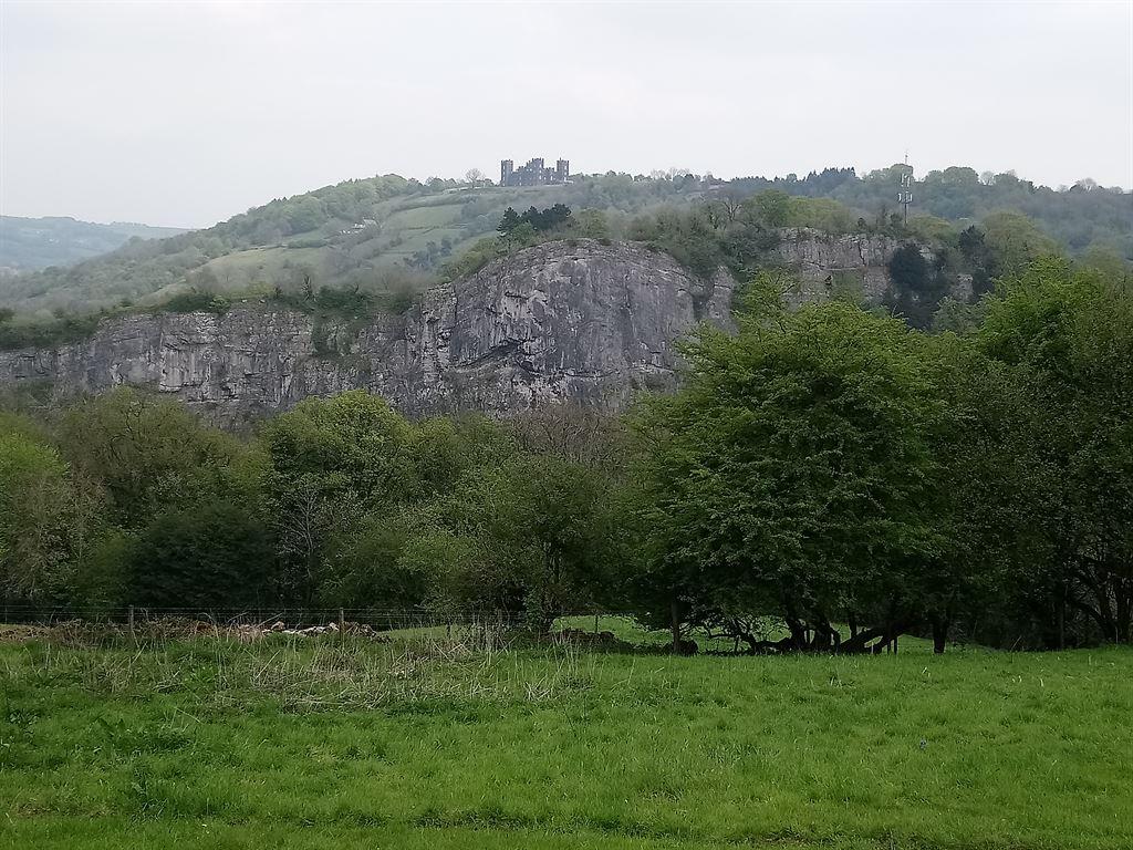 castle&cliff