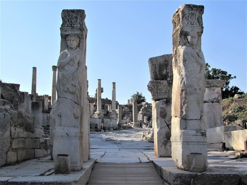 gate