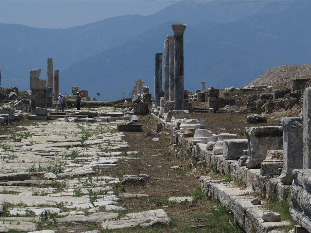 mountains&columns2