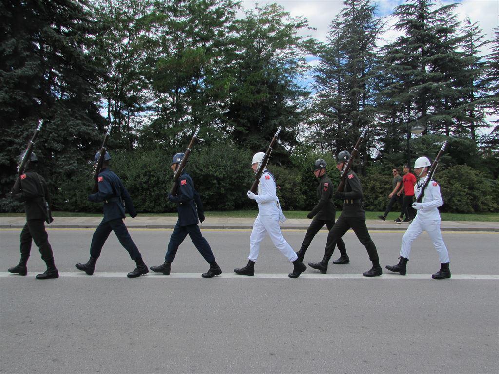 guards2