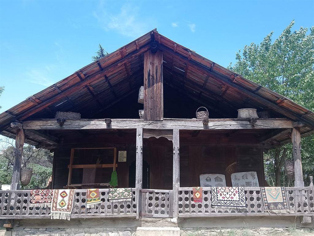 house&carpet