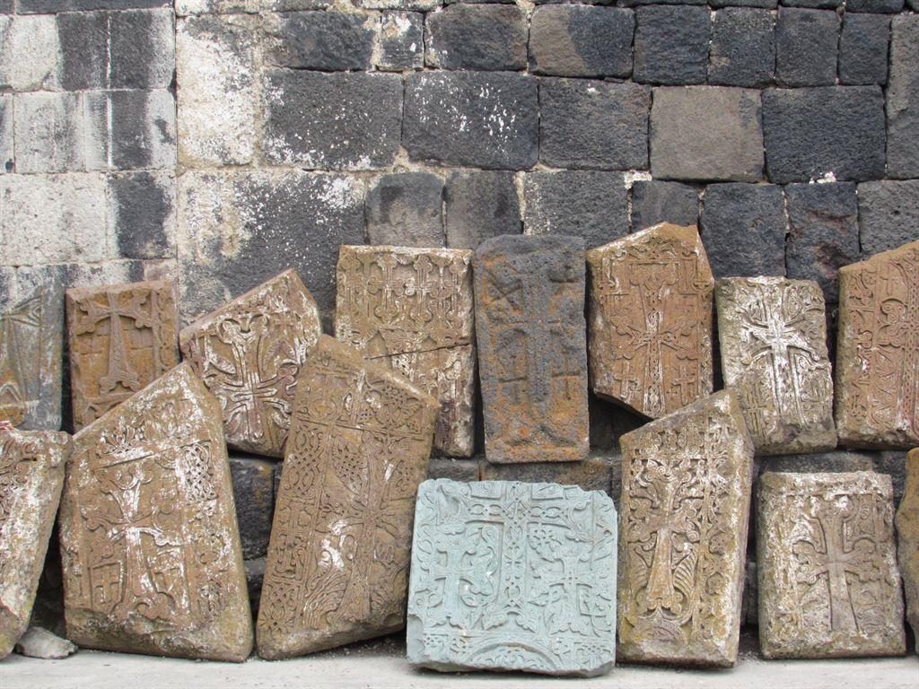 crossstones