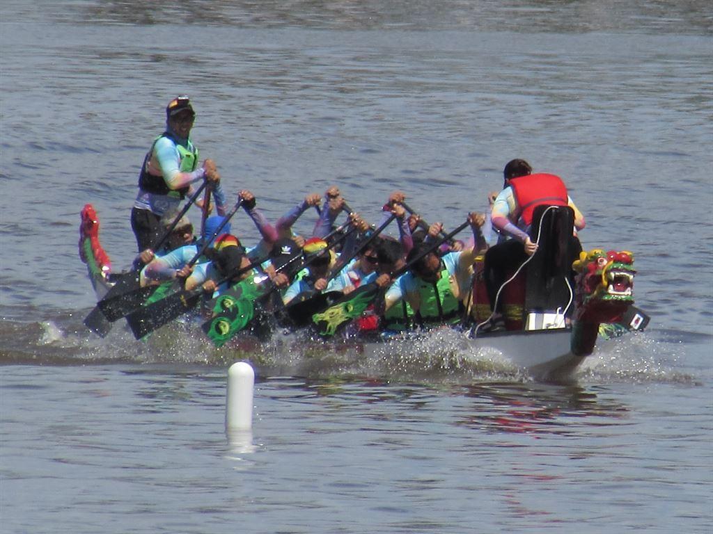 paddling2