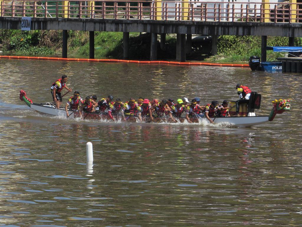 paddling3