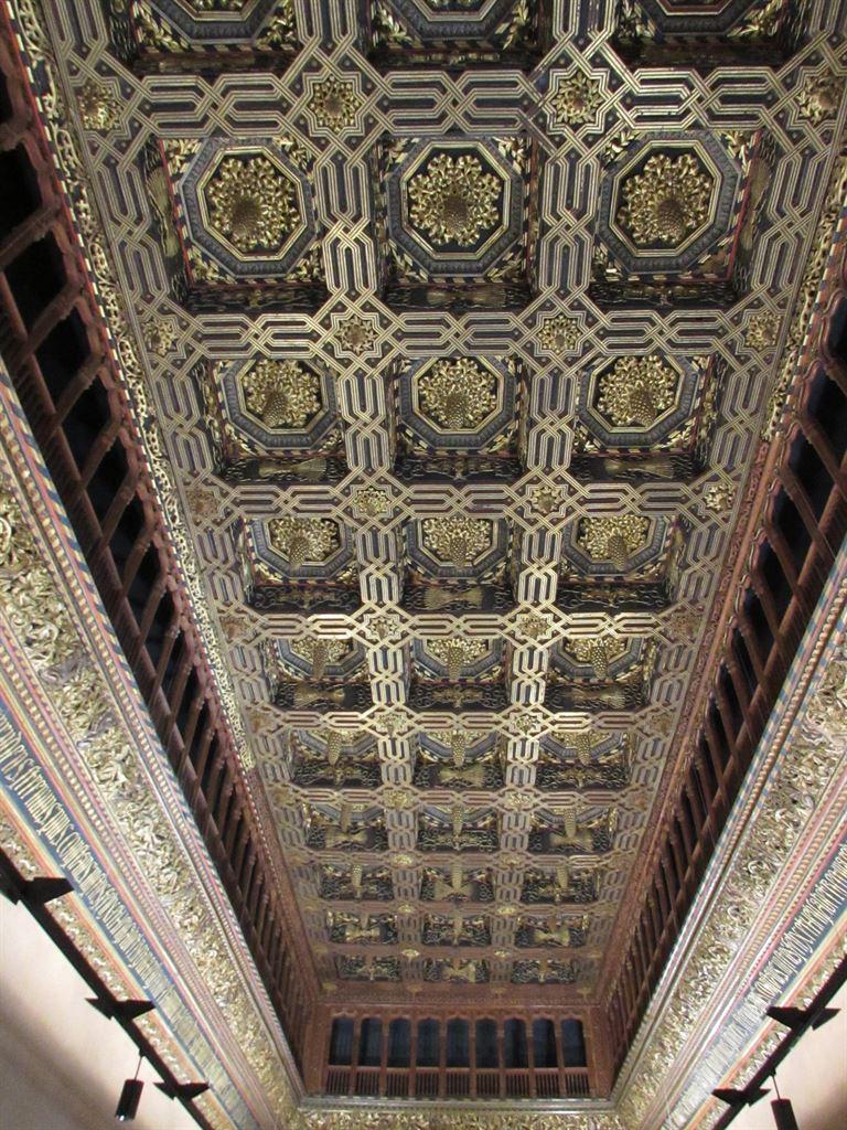 ceiling2