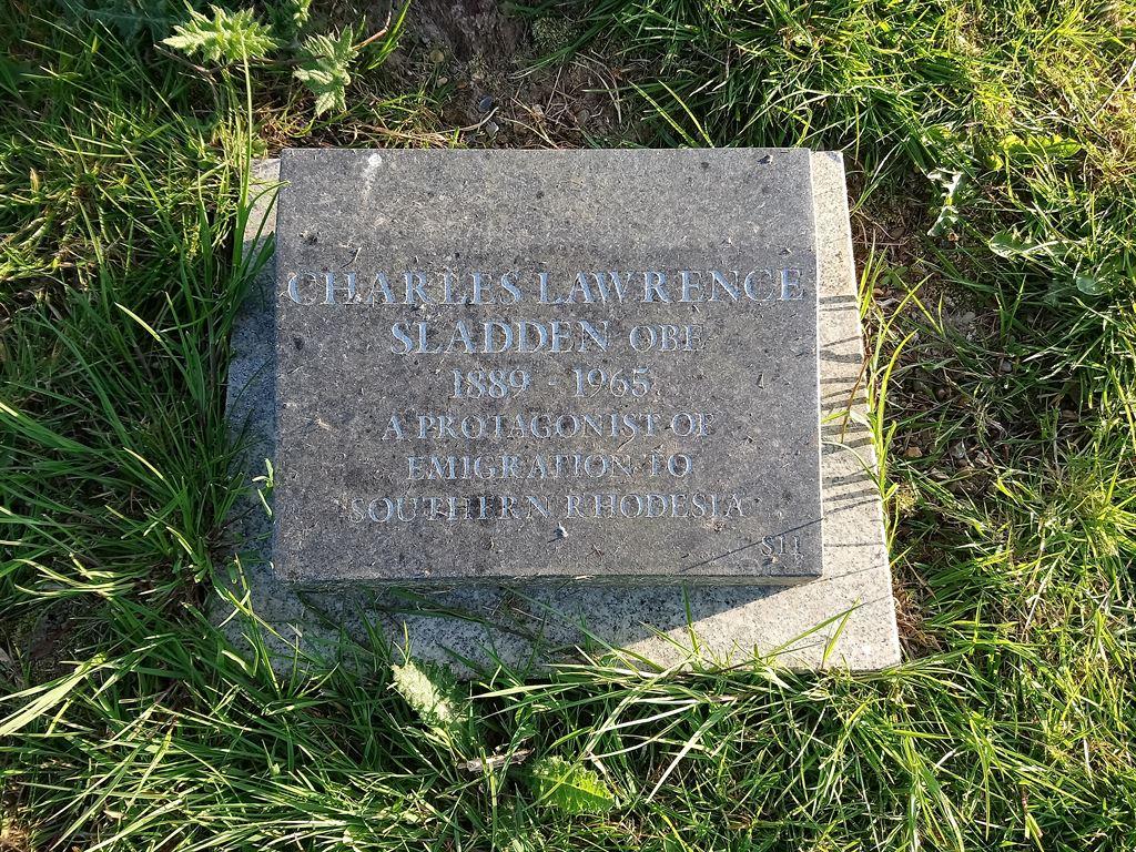 grave2