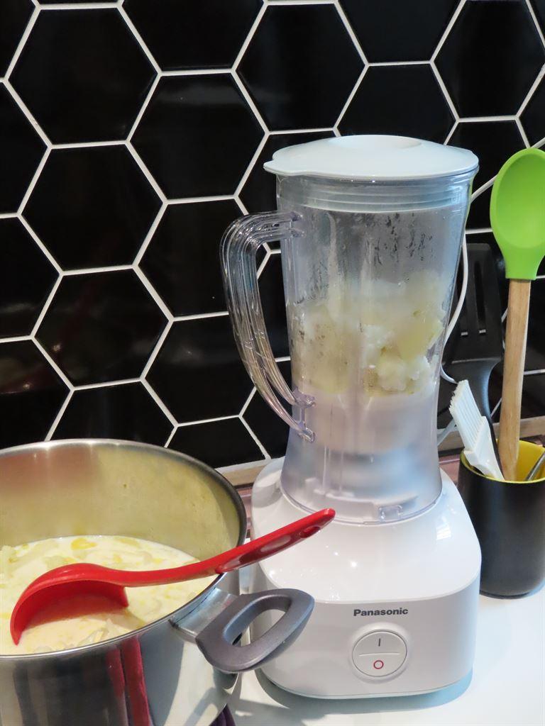 blender