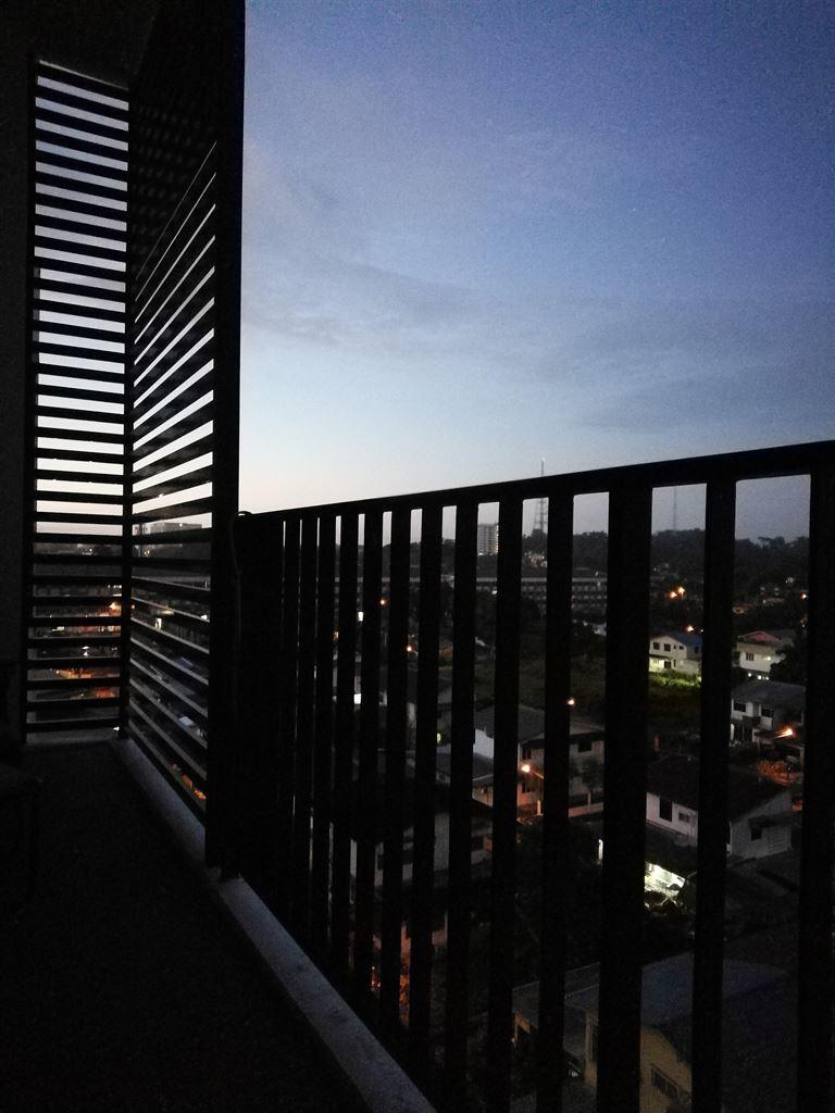 darkbalcony1