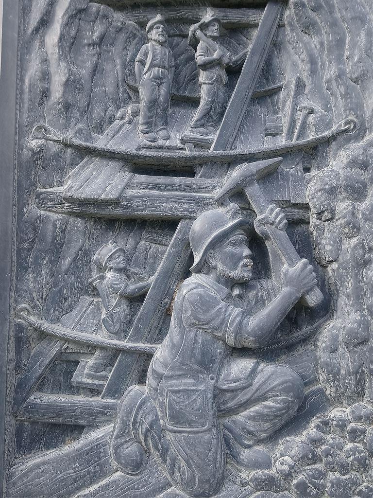 statuedetail1