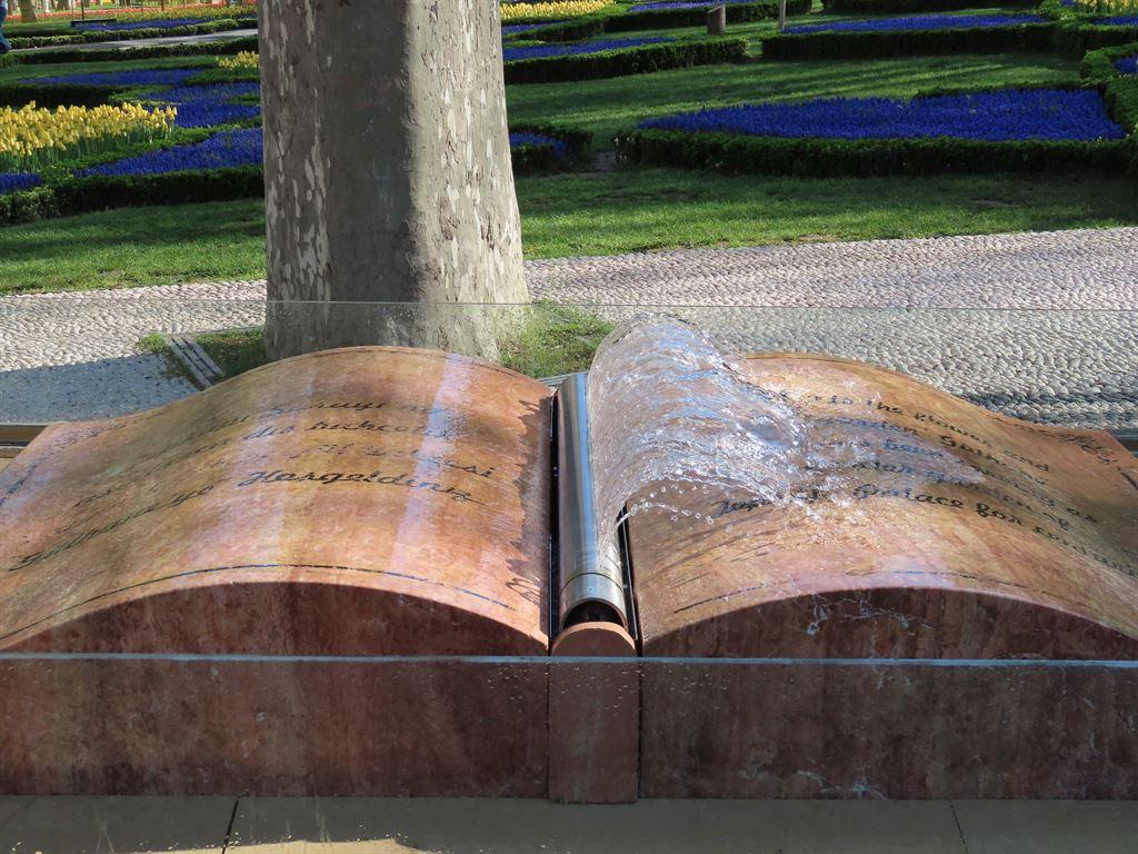 bookfountain