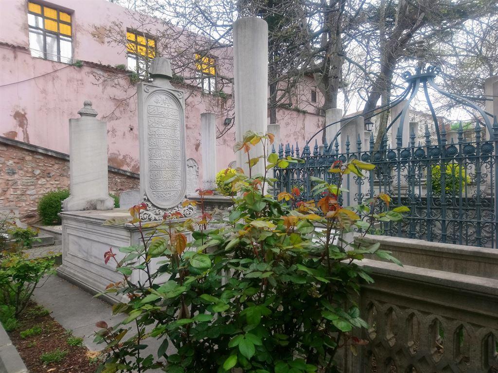 cemetery2
