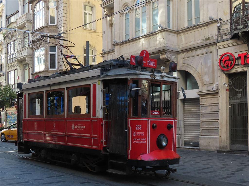 tram