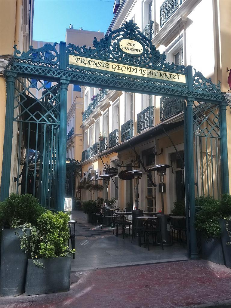 frenchpassage