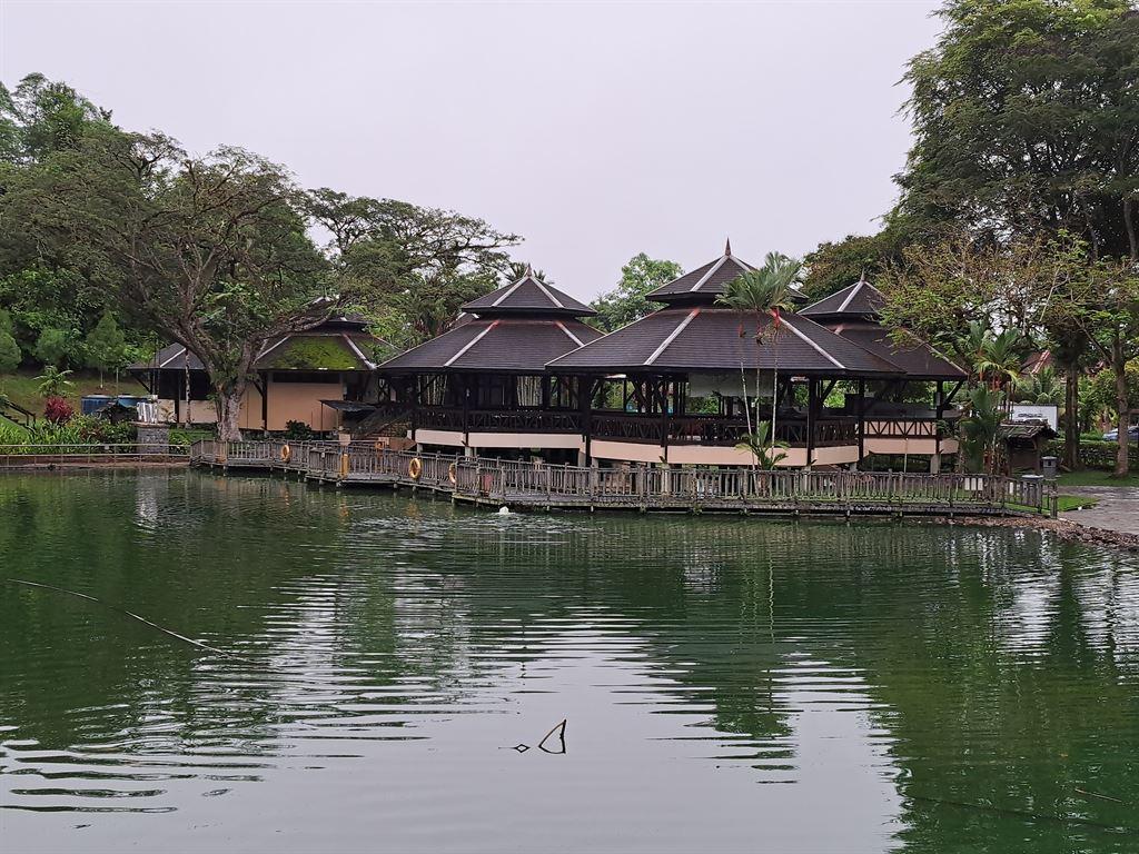huts