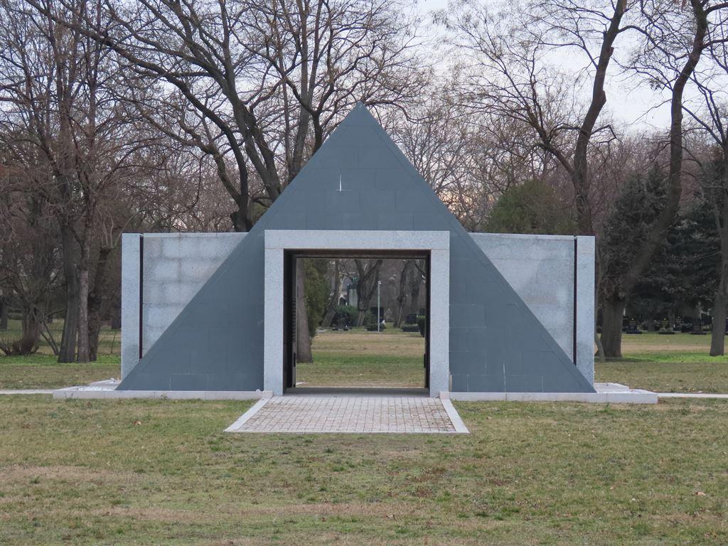 grave5