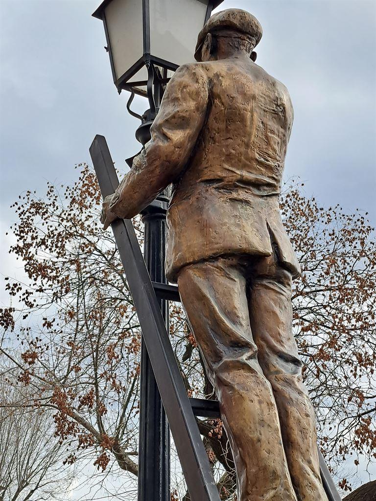 lamplighter