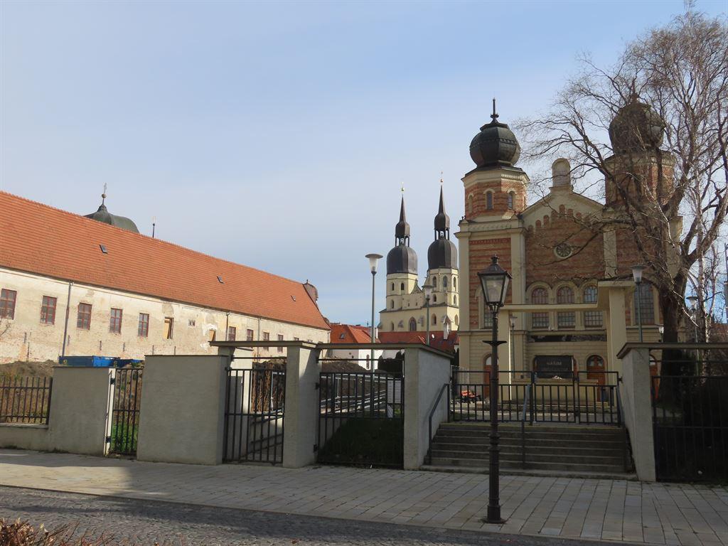 synagogue