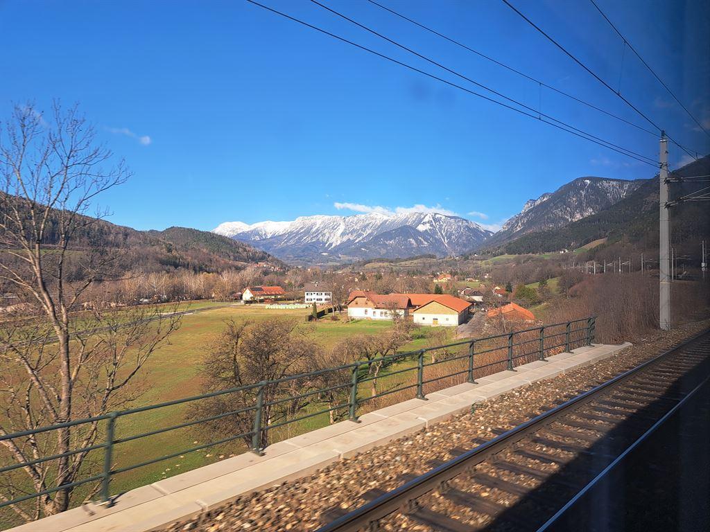 rails&snow