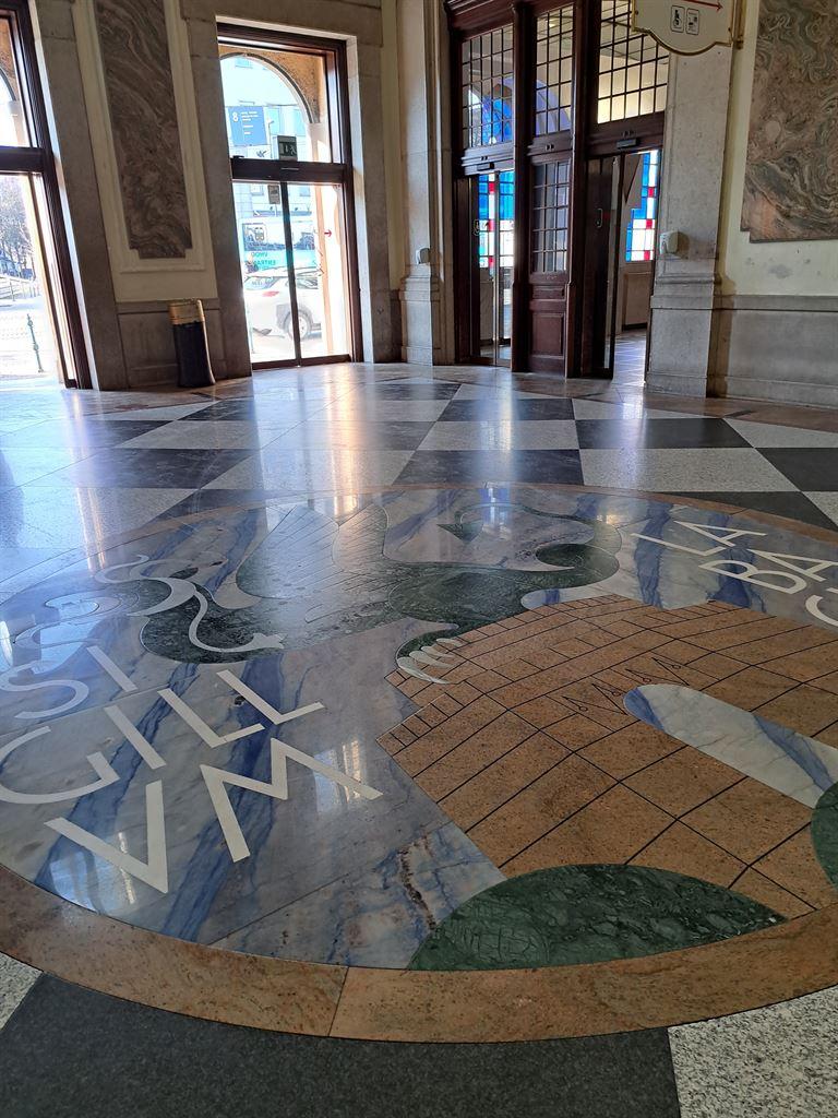stationfoyer