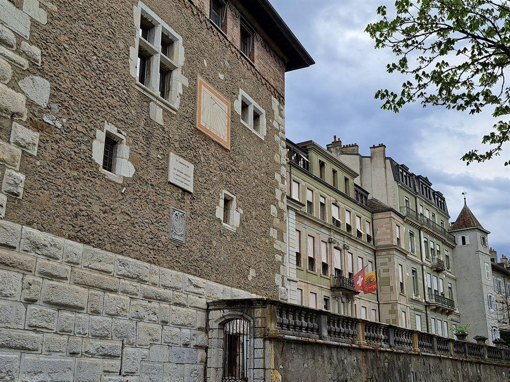 1813