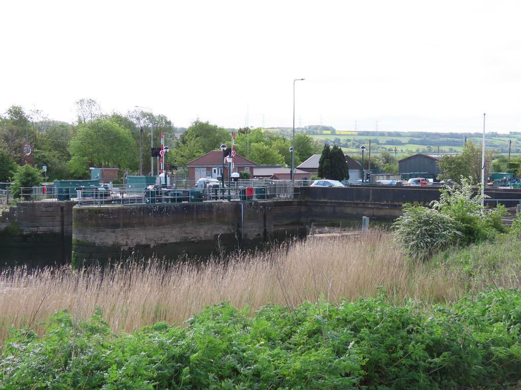 lock1