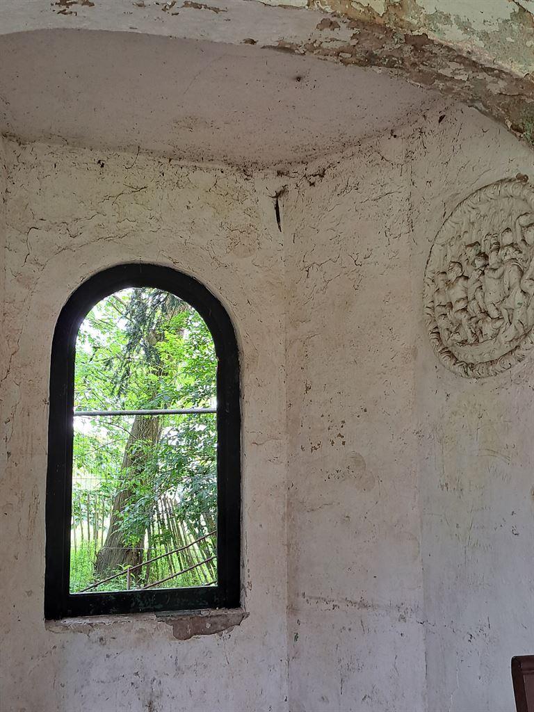 outbuilding