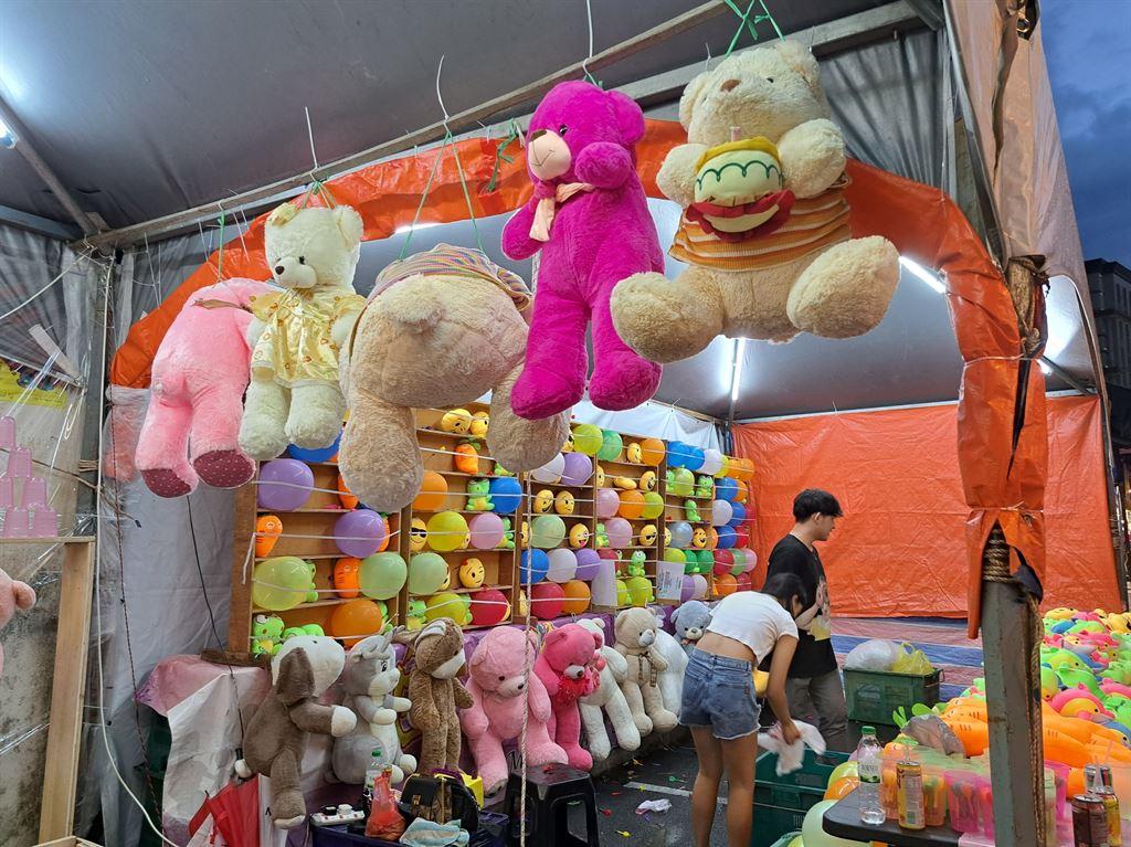 toys