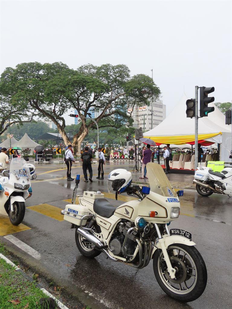 motorbikes