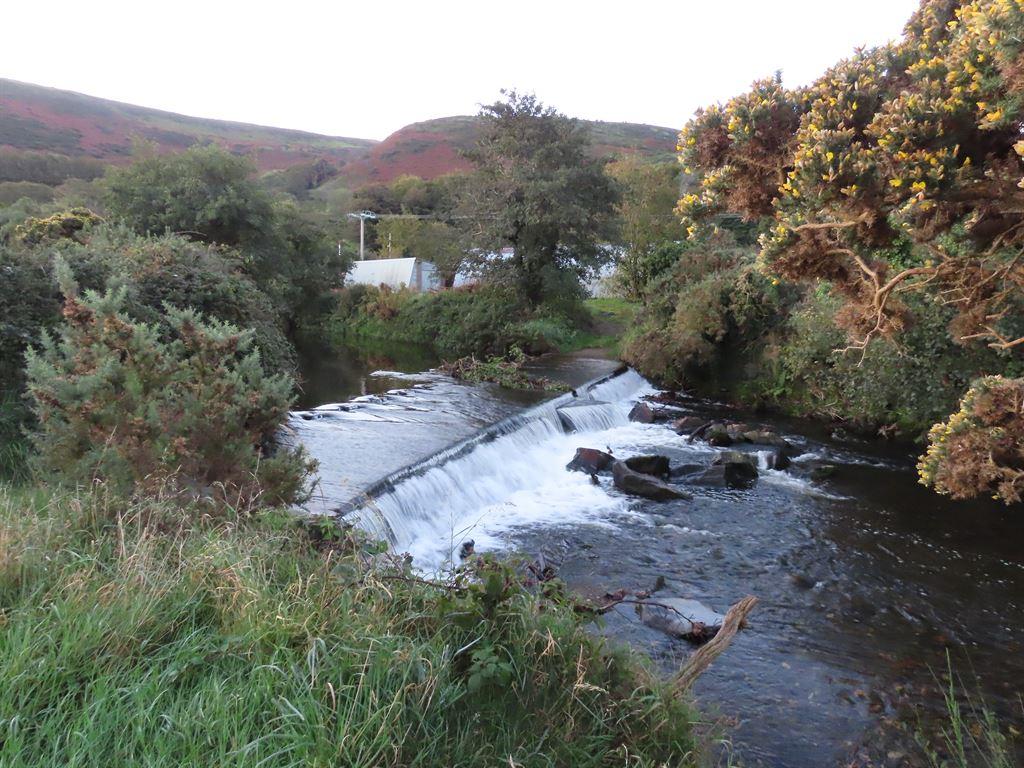 weir
