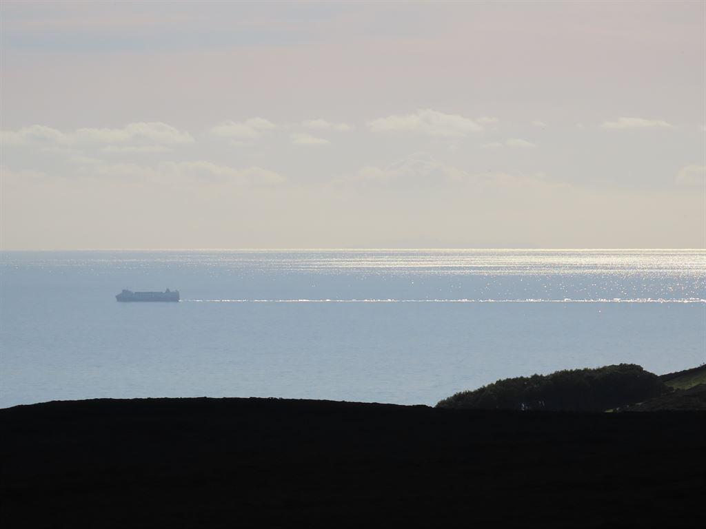 boat&silverysea