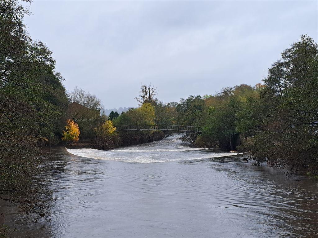 weir
