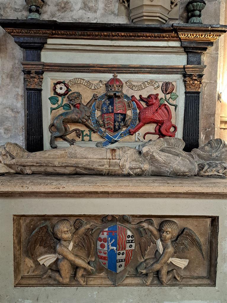 tomb2
