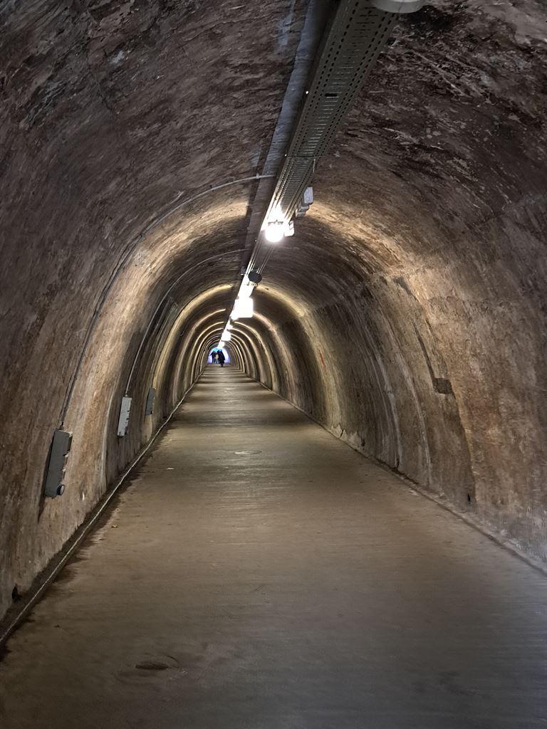 tunnel