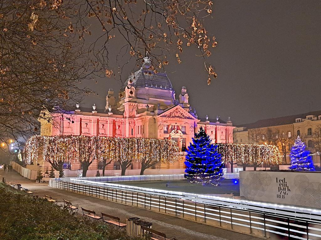 pinkbuilding