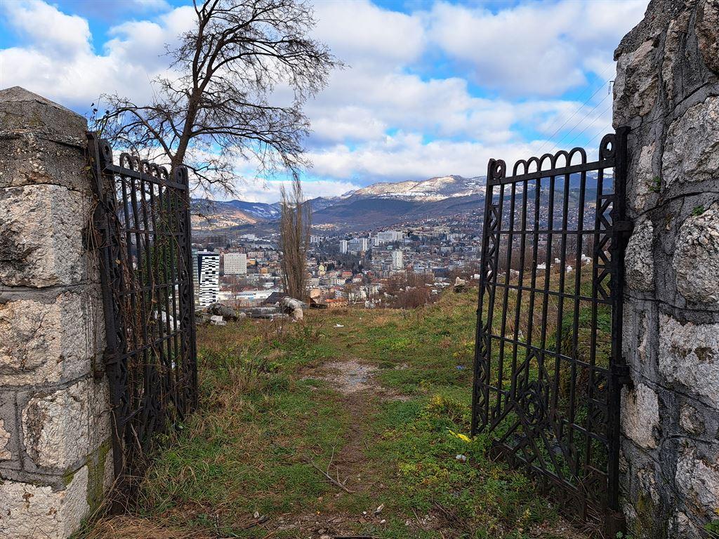 gates