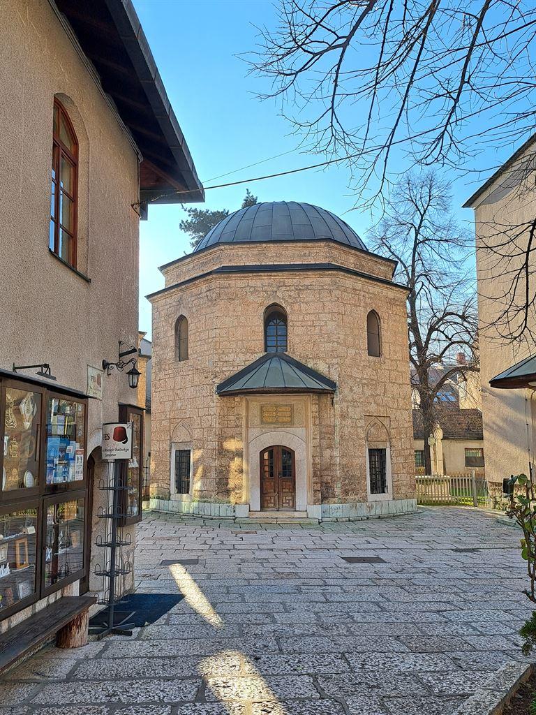 mausoleum