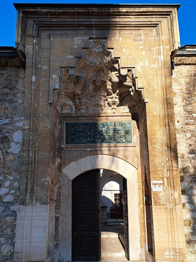 gate