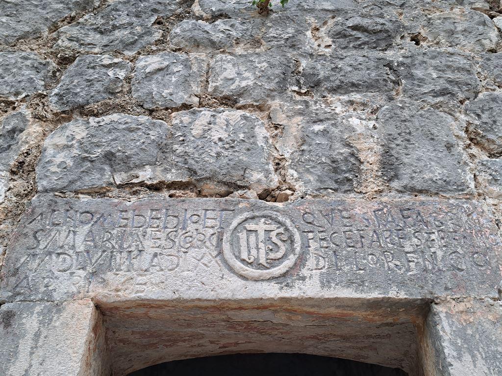 lintel
