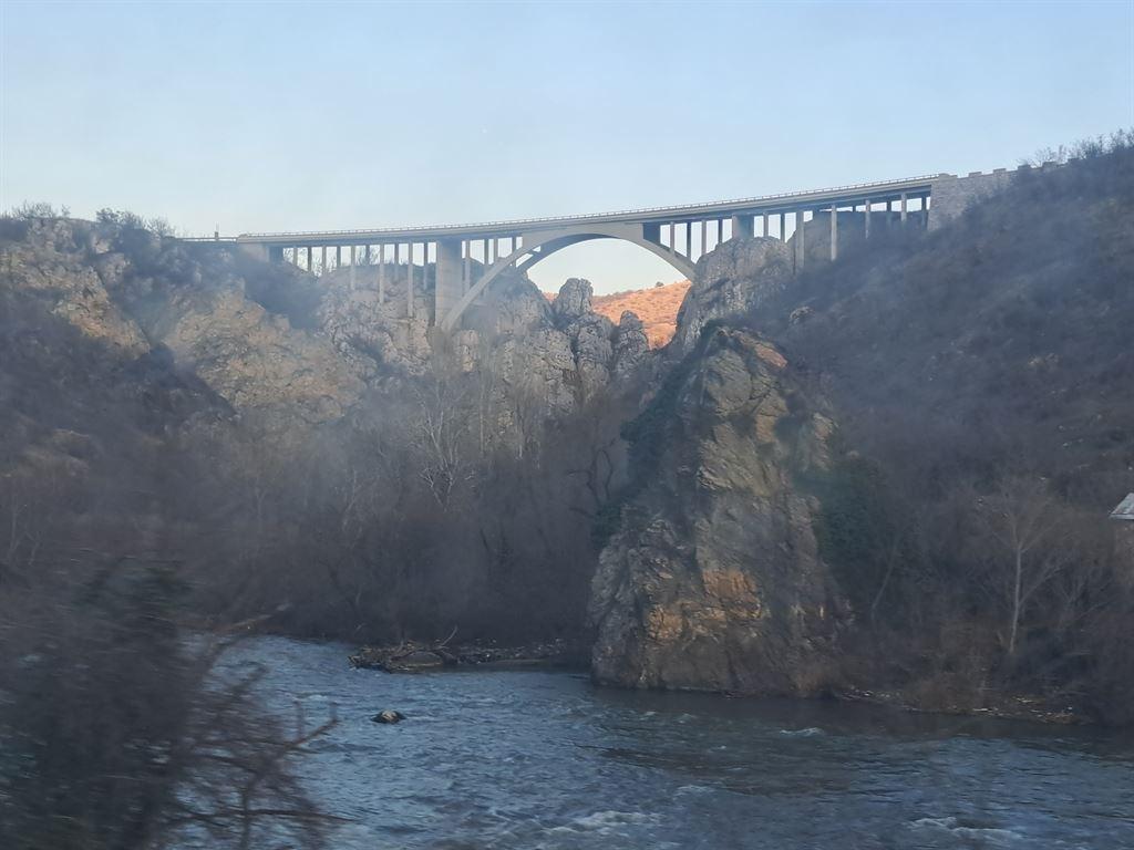viaduct