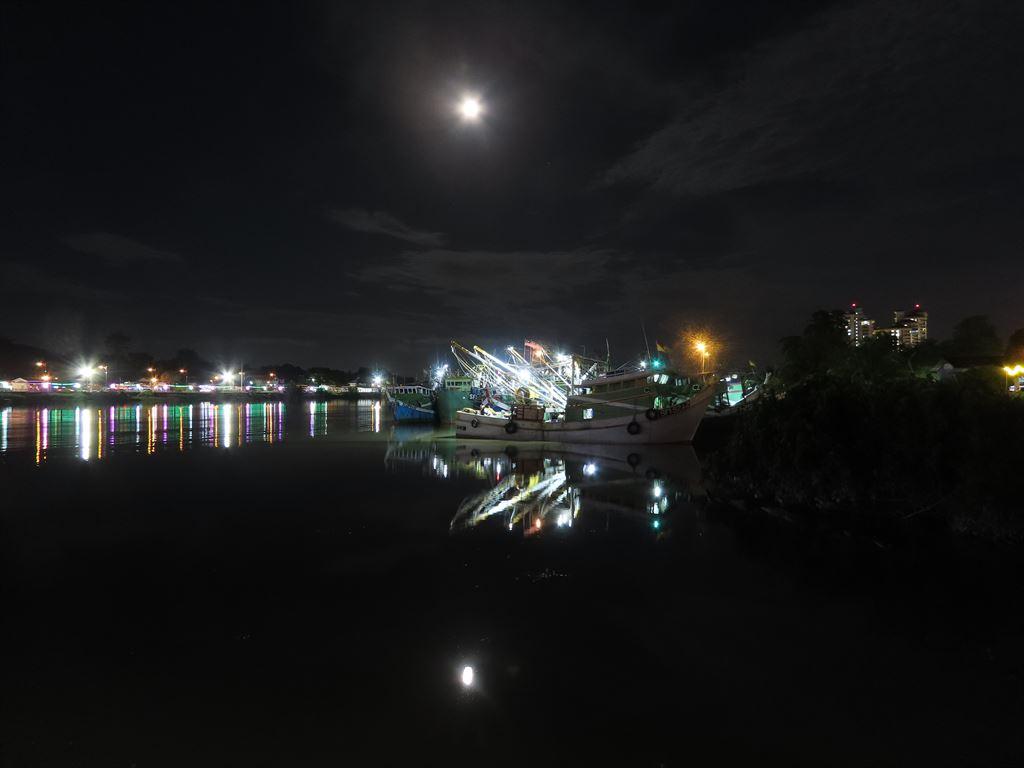 moon1