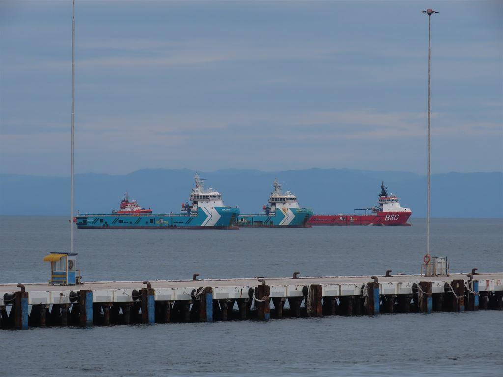 boats&hills