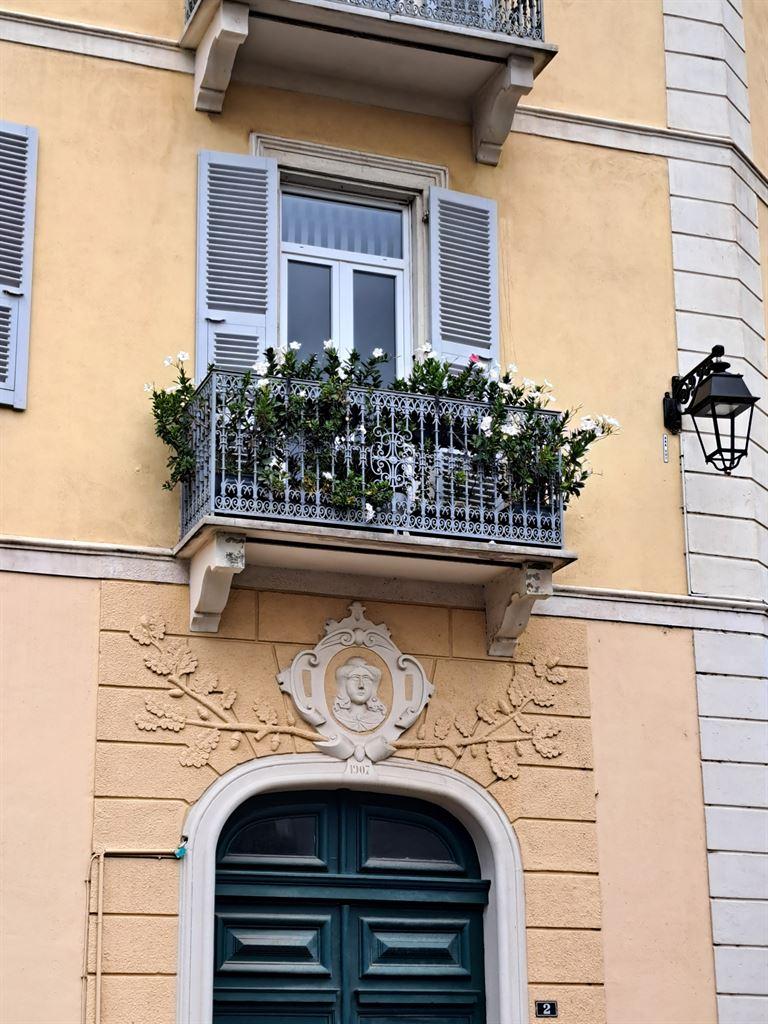 doorway&balcony