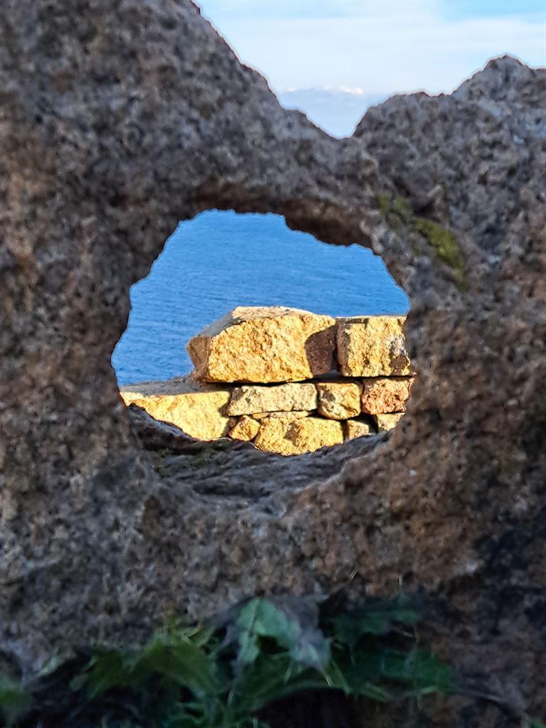 hole
