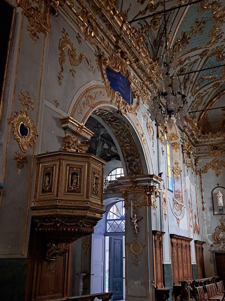 pulpit