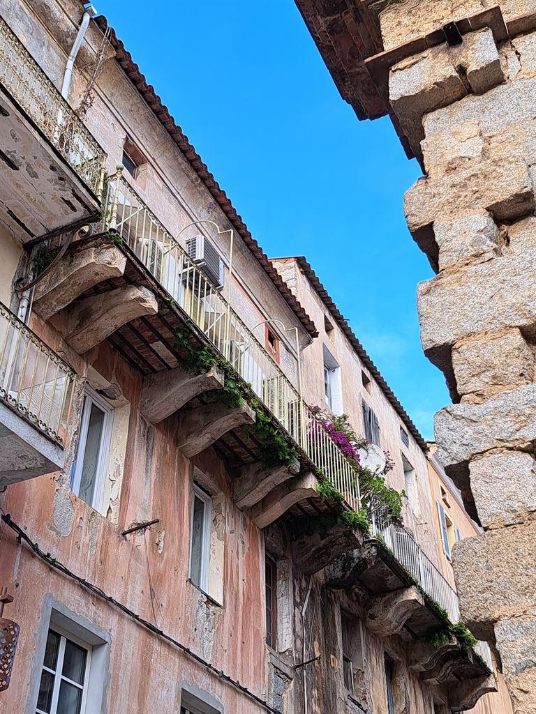 balconies