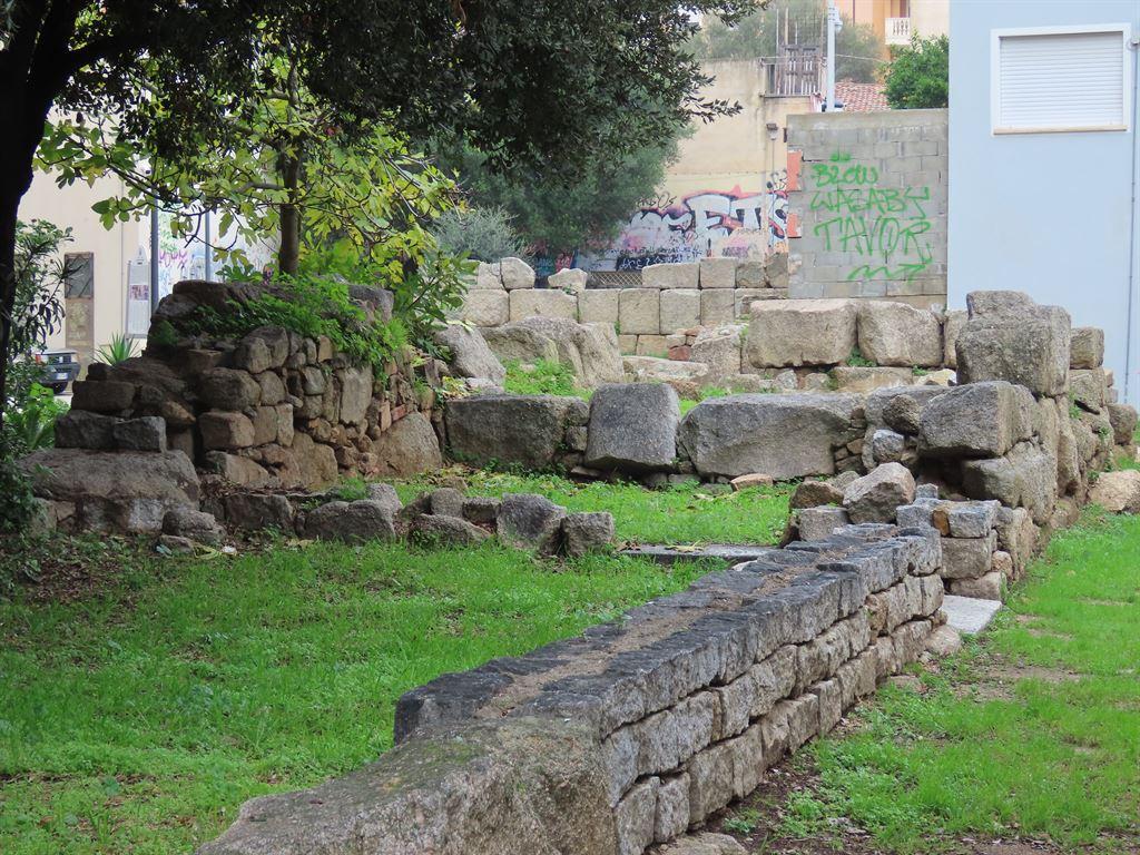 punicwalls