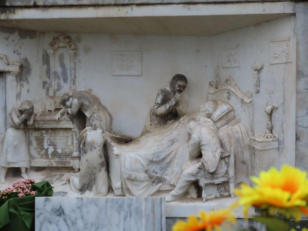 tomb3